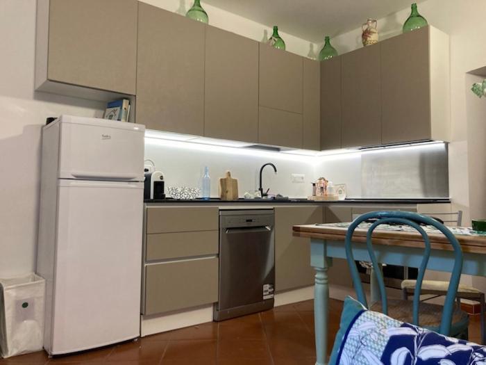 Apartmán La Casa Delle Fiorentine La Spezia Exteriér fotografie